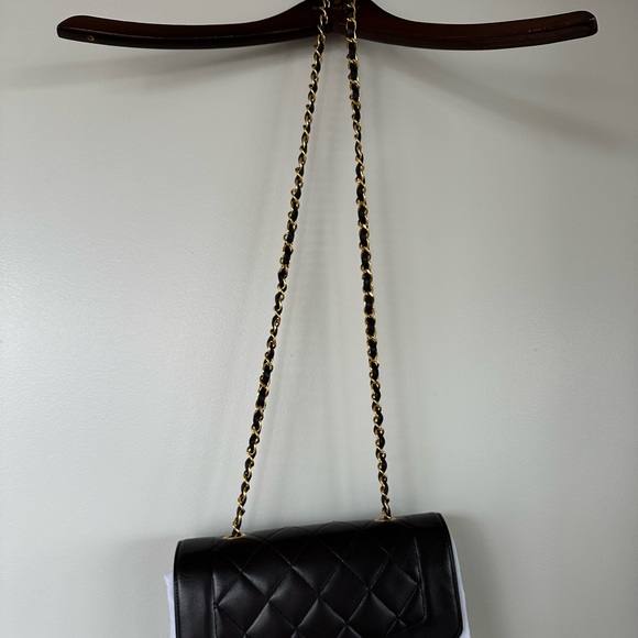 SOLD Vintage Chanel small diana lambskin bag - Picture 11 of 11